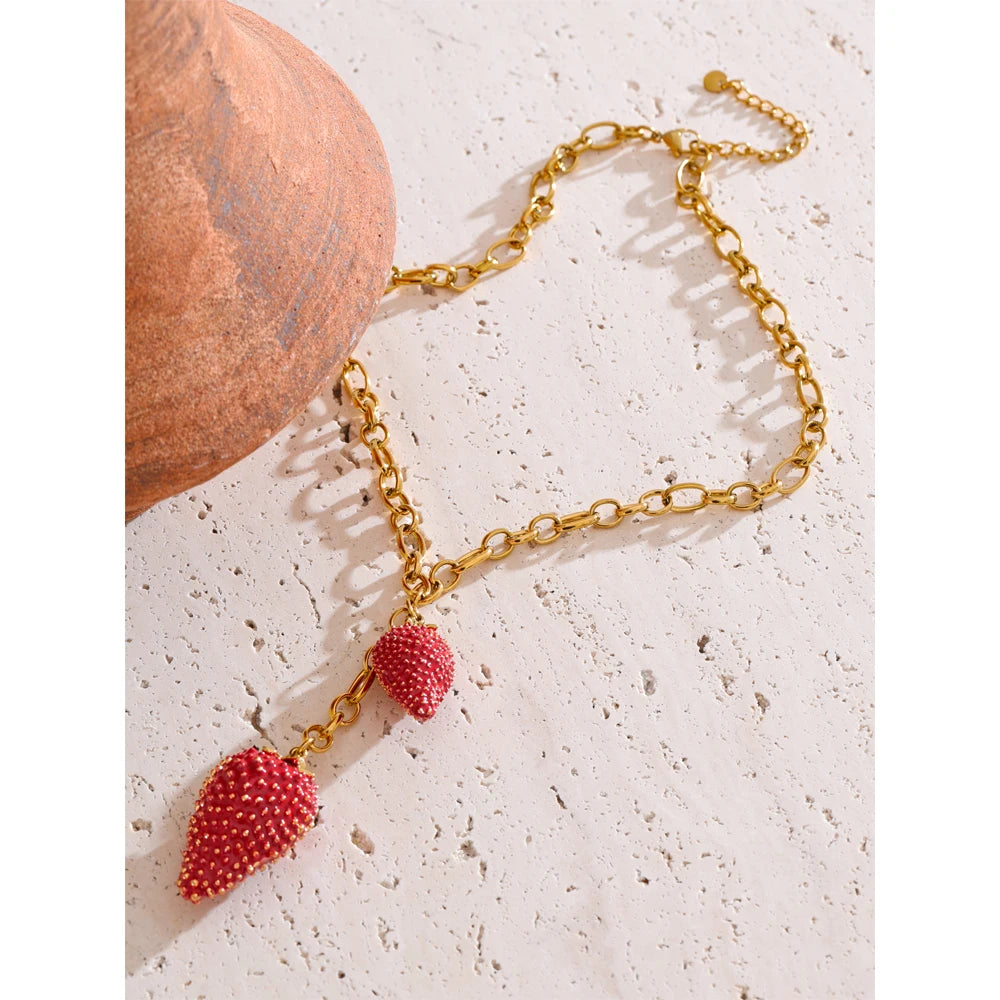 Yhpup à prova dwaterproof água doce vermelho lovey morango encantos pingente colar para mulheres de aço inoxidável recém chegados tendência jóias 2025