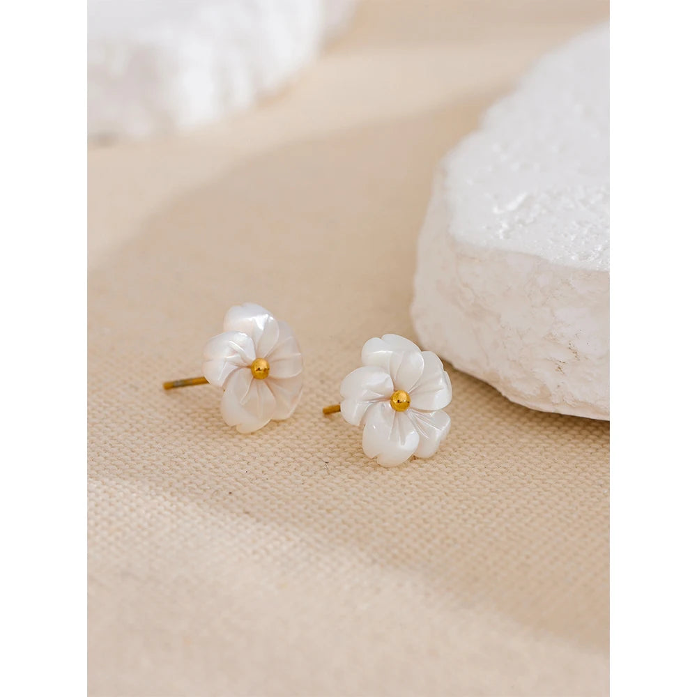 Yhpup flor de concha natural requintado diário brincos para mulheres moda aço inoxidável doce romântico coreano jóias premium