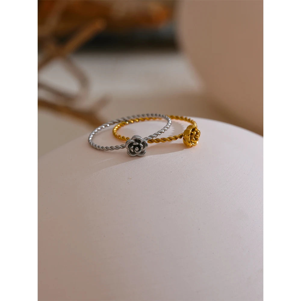 Yhpup 678 # Popular aço inoxidável metal fundido pequena flor anel à prova dwaterproof água moda dedo jóias 18k pvd banhado atacado