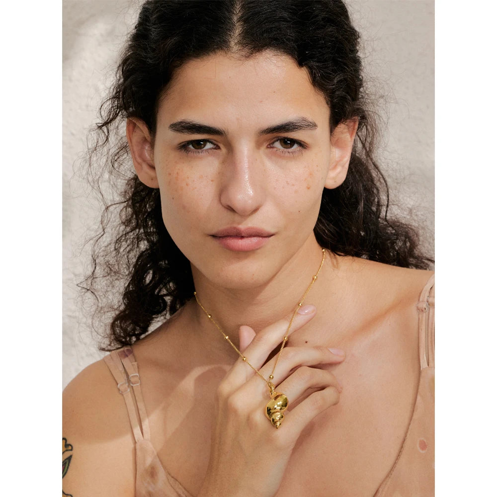 Yhpup 2025 verão oceano estilo metal concha pingente colar distintivo aço inoxidável férias moda jóias novo