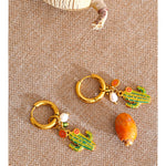 Brincos de Argola Yhpup de Aço Inoxidável com Pérola Natural e Esmalte em Formato de Cacto, Joia Artesanal Elegante e Exclusiva para o Verão, Banhada a Ouro 18K PVD