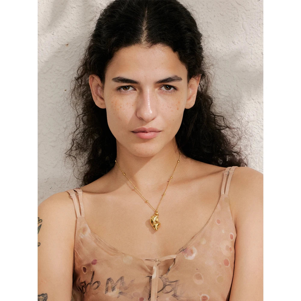 Yhpup 2025 verão oceano estilo metal concha pingente colar distintivo aço inoxidável férias moda jóias novo