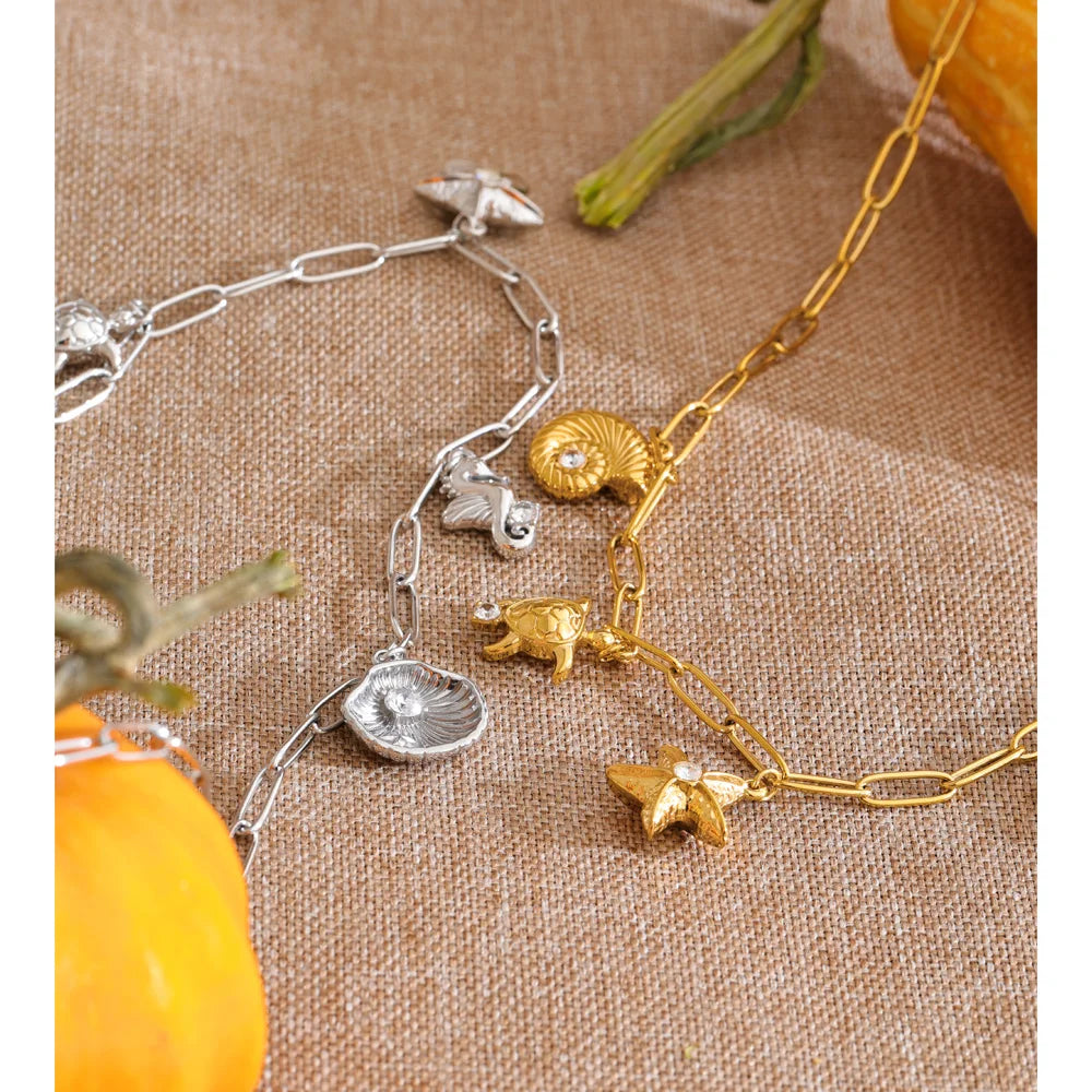 Colar com Pingente de Concha e Estrela-do-mar da Série Ocean Yhpup em Aço Inoxidável com Zircônia, Banhado a Ouro 16K e PVD Platina, Joia de Verão